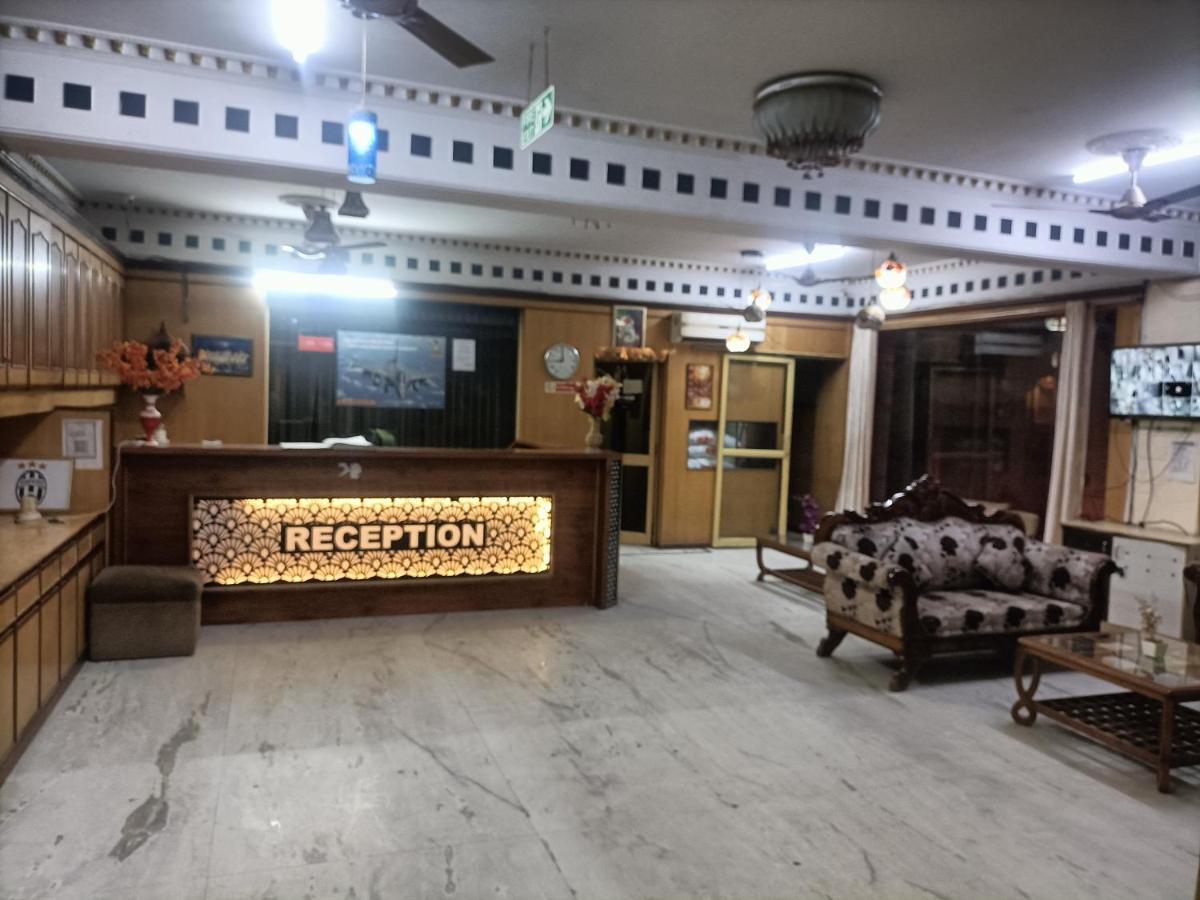 Hotel Le Mount Near Igi Airport Нью-Делі Екстер'єр фото