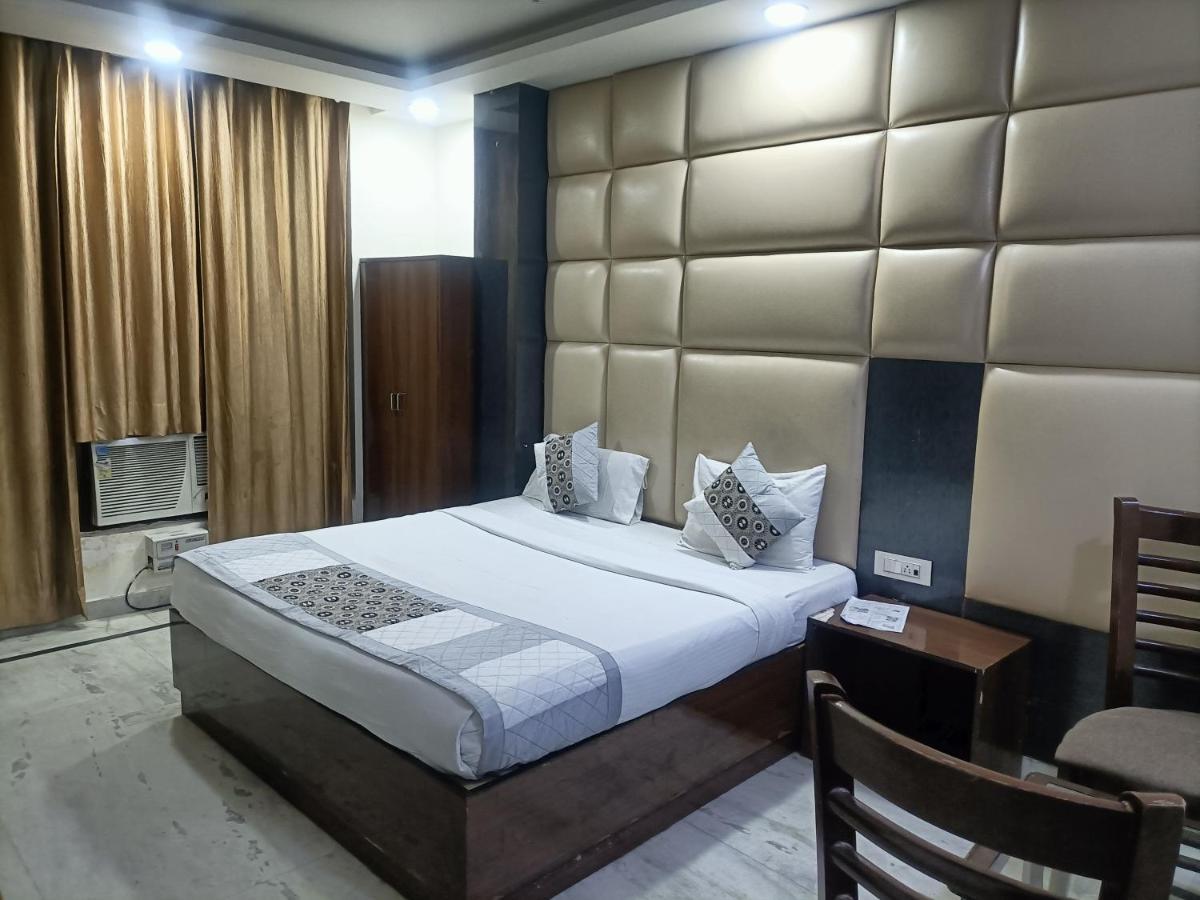 Hotel Le Mount Near Igi Airport Нью-Делі Екстер'єр фото