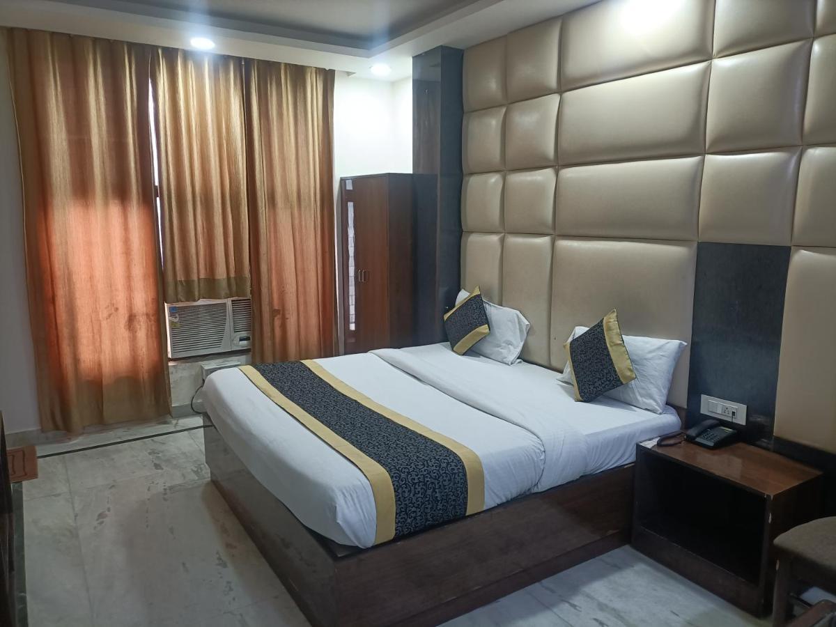 Hotel Le Mount Near Igi Airport Нью-Делі Екстер'єр фото
