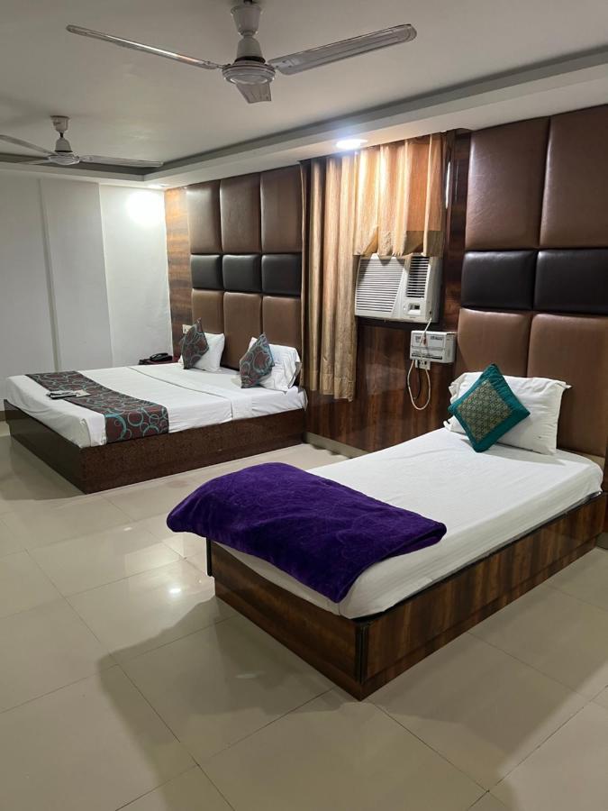 Hotel Le Mount Near Igi Airport Нью-Делі Екстер'єр фото